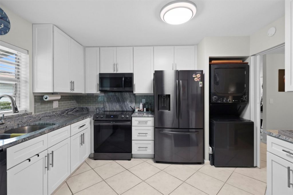 943 Savannas Point Dr, Unit D, Fort Pierce, FL 34982 Photo