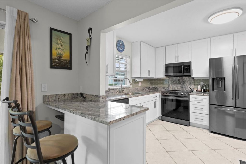 943 Savannas Point Dr, Unit D, Fort Pierce, FL 34982 Photo