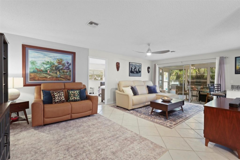 943 Savannas Point Dr, Unit D, Fort Pierce, FL 34982 Photo