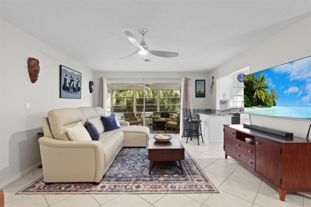 943 Savannas Point Dr, Unit D, Fort Pierce, FL 34982 Photo