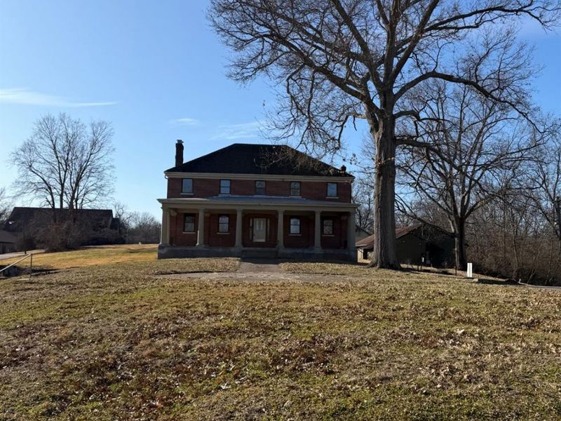 1805 Miles Road, Springfield Twp., OH 45231 Photo 3