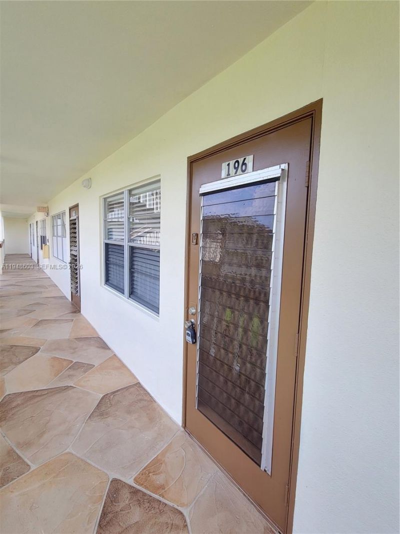196 E Mansfield E, Unit 196, Boca Raton, FL 33434 Photo
