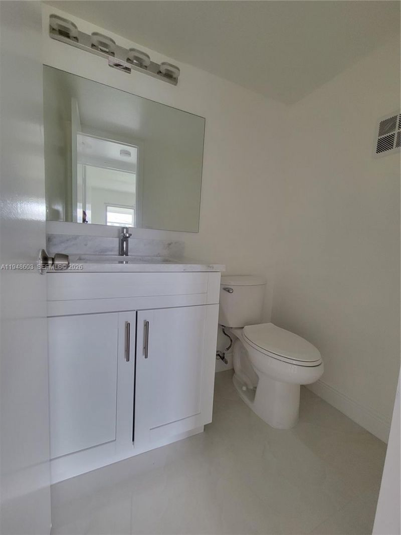 196 E Mansfield E, Unit 196, Boca Raton, FL 33434 Photo