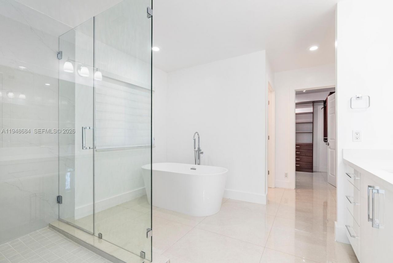 8425 SW 185th St, Cutler Bay, FL 33157 Photo