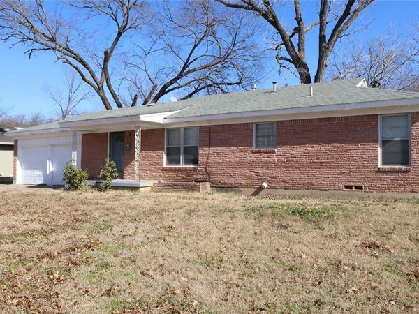 2816 Rosebud Lane, Richland Hills, TX 76118