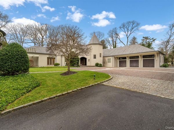 121 Piping Rock Road , Locust Valley, NY 11560