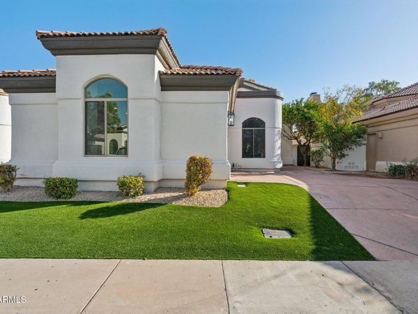 8133 E CORTEZ Drive, Scottsdale, AZ 85260