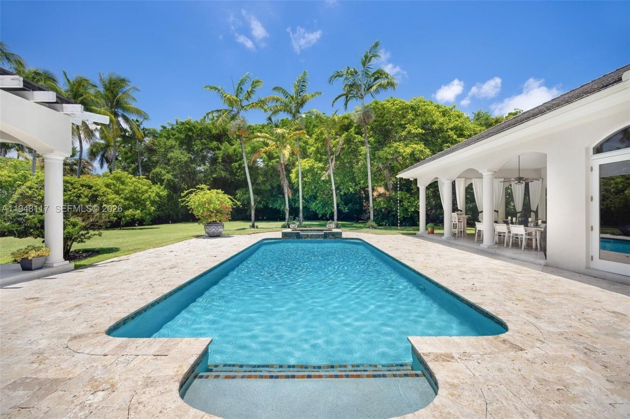 8252 SW 52nd Avenue, Miami, FL 33143 Photo