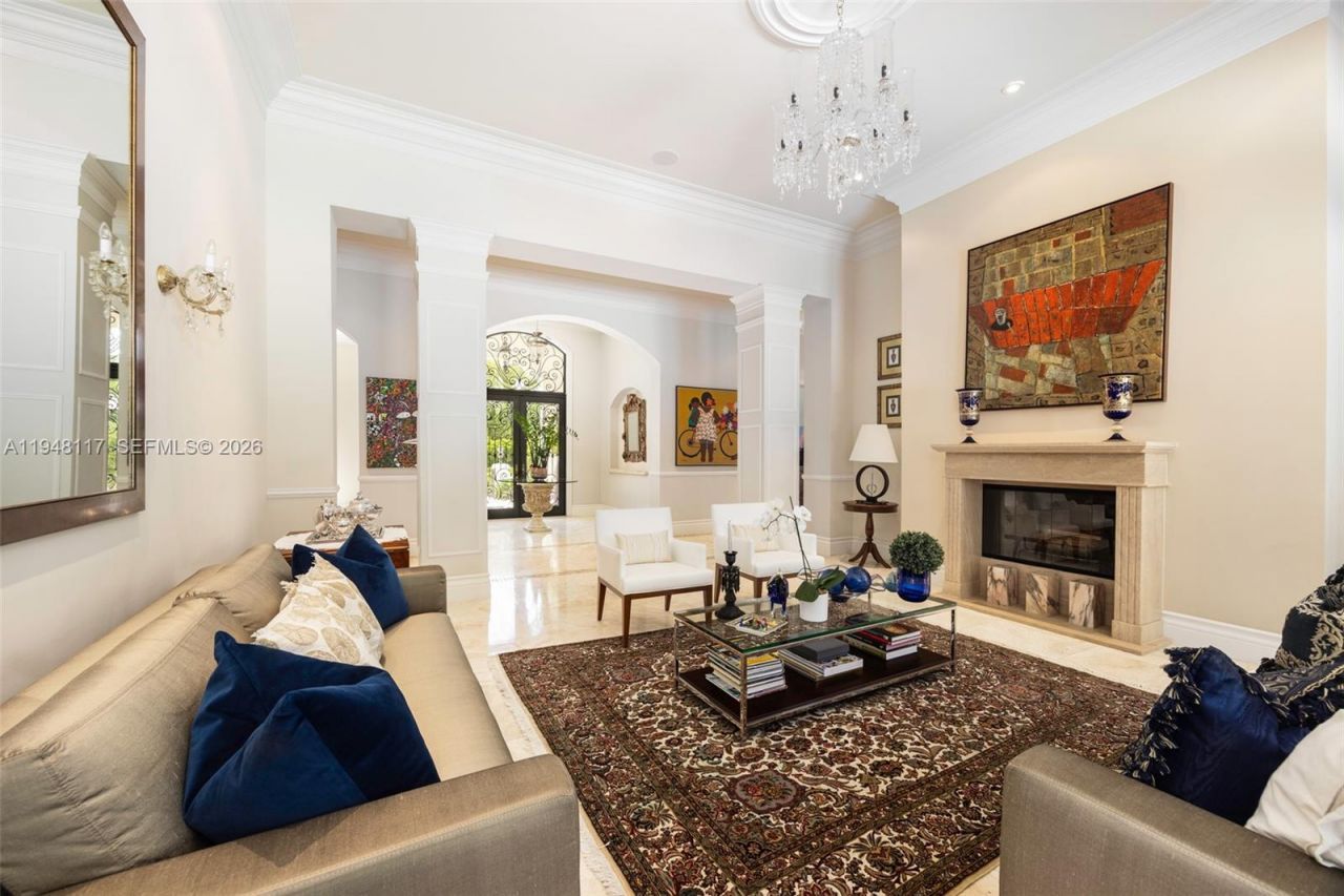 8252 SW 52nd Avenue, Miami, FL 33143 Photo