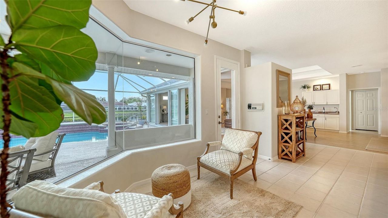 8117 Misty Oaks Boulevard, Sarasota, FL 34243 Photo