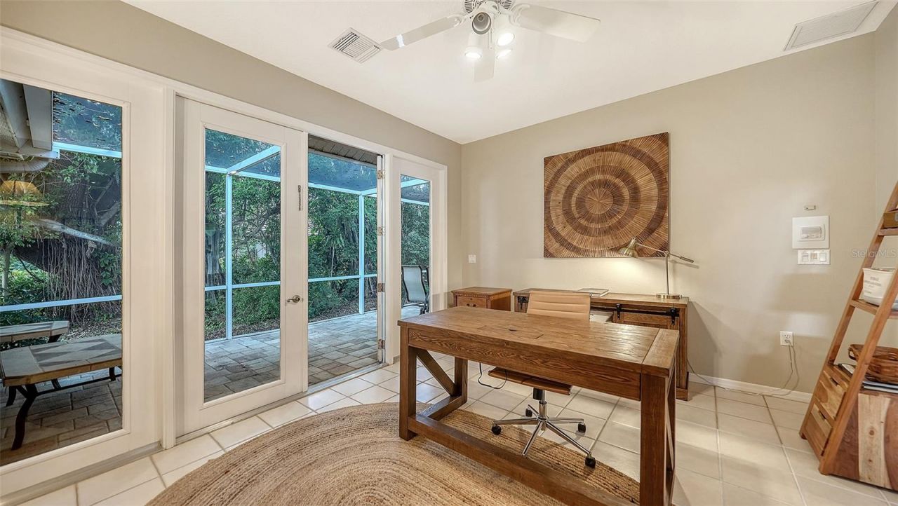 8117 Misty Oaks Boulevard, Sarasota, FL 34243 Photo