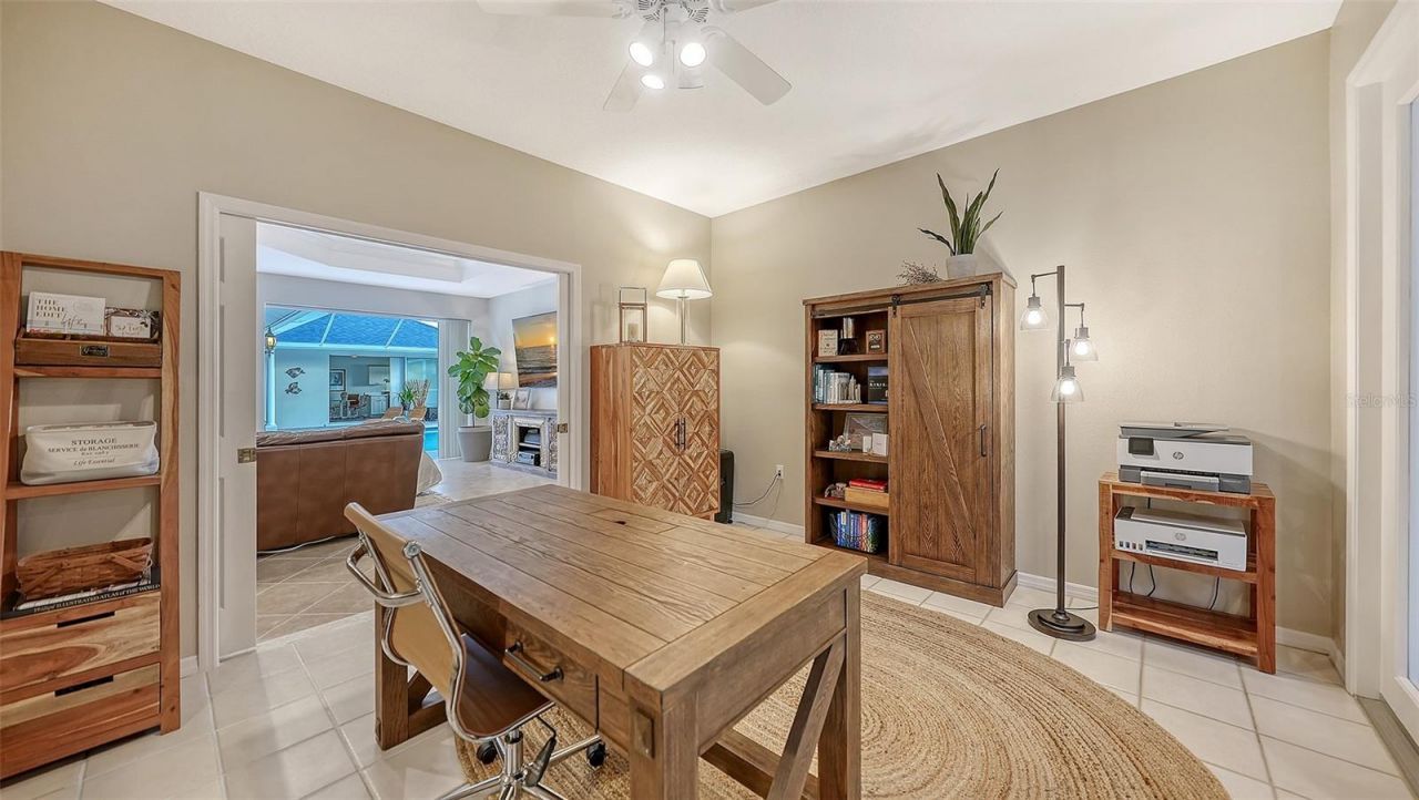 8117 Misty Oaks Boulevard, Sarasota, FL 34243 Photo