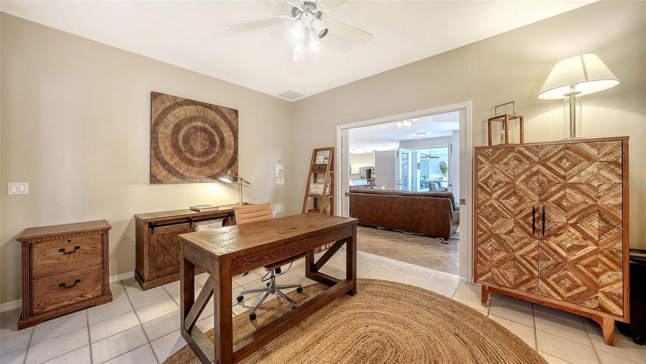 8117 Misty Oaks Boulevard, Sarasota, FL 34243 Photo