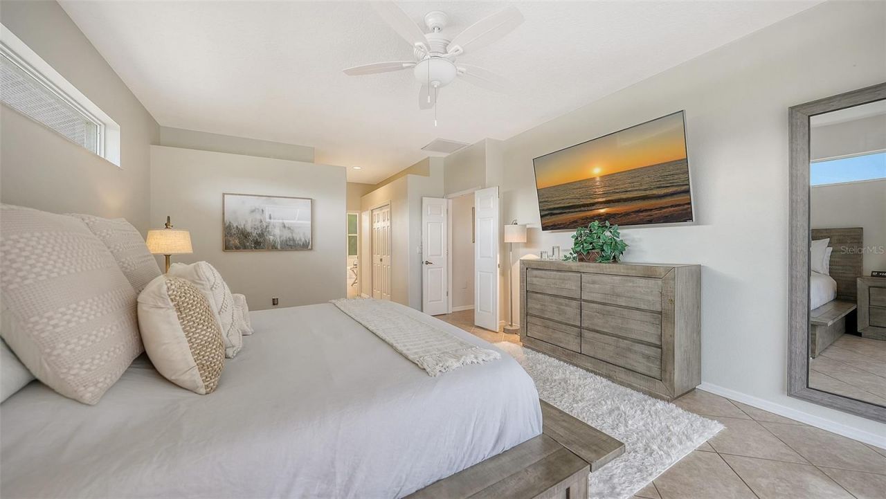 8117 Misty Oaks Boulevard, Sarasota, FL 34243 Photo