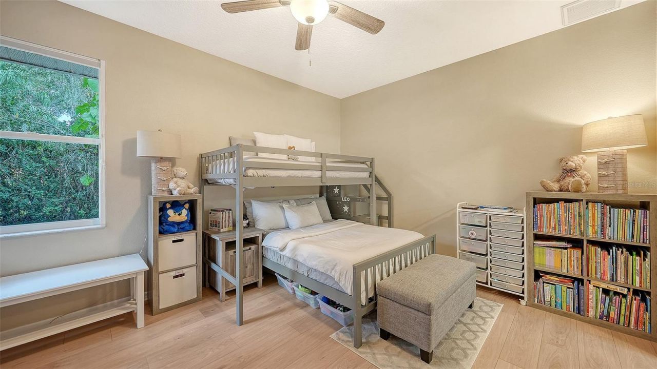 8117 Misty Oaks Boulevard, Sarasota, FL 34243 Photo