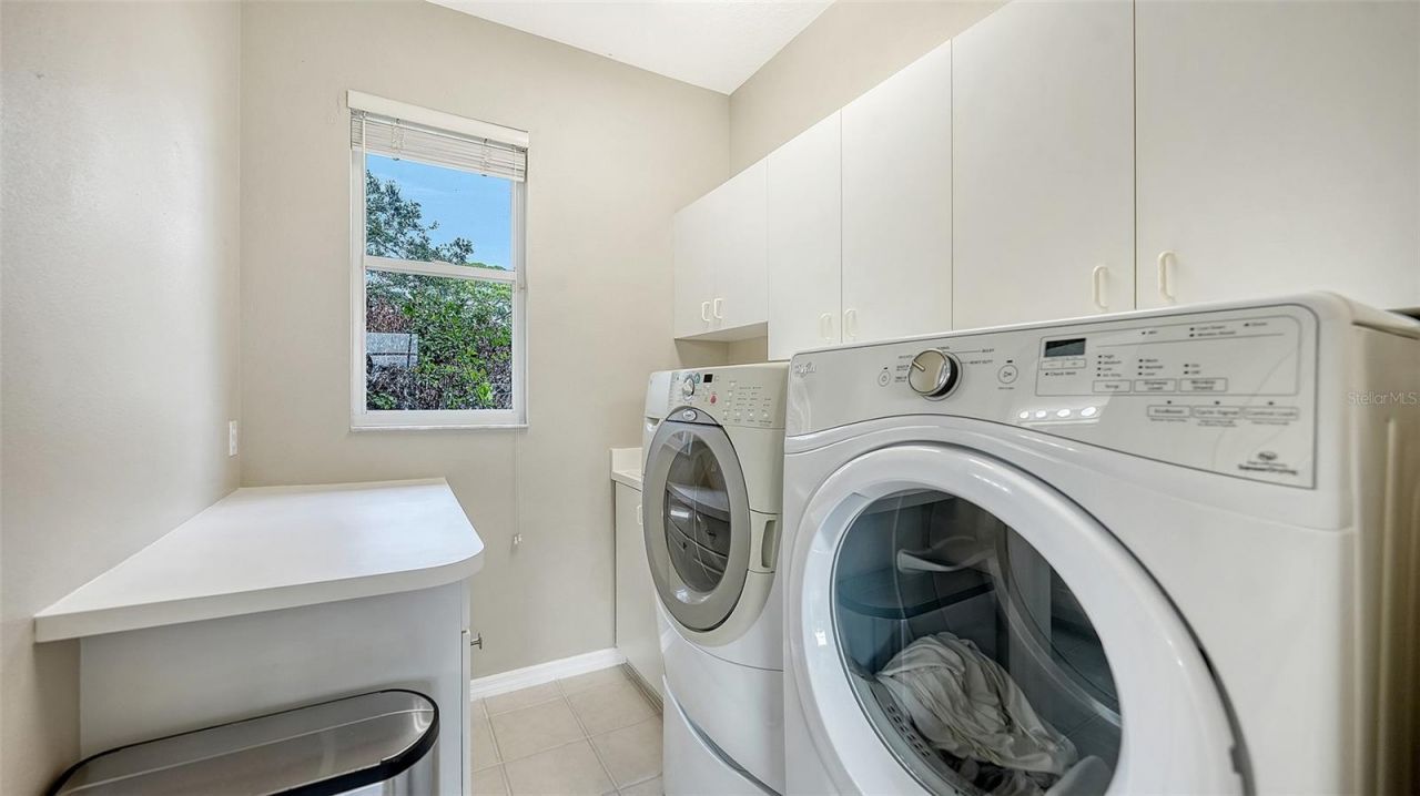 8117 Misty Oaks Boulevard, Sarasota, FL 34243 Photo