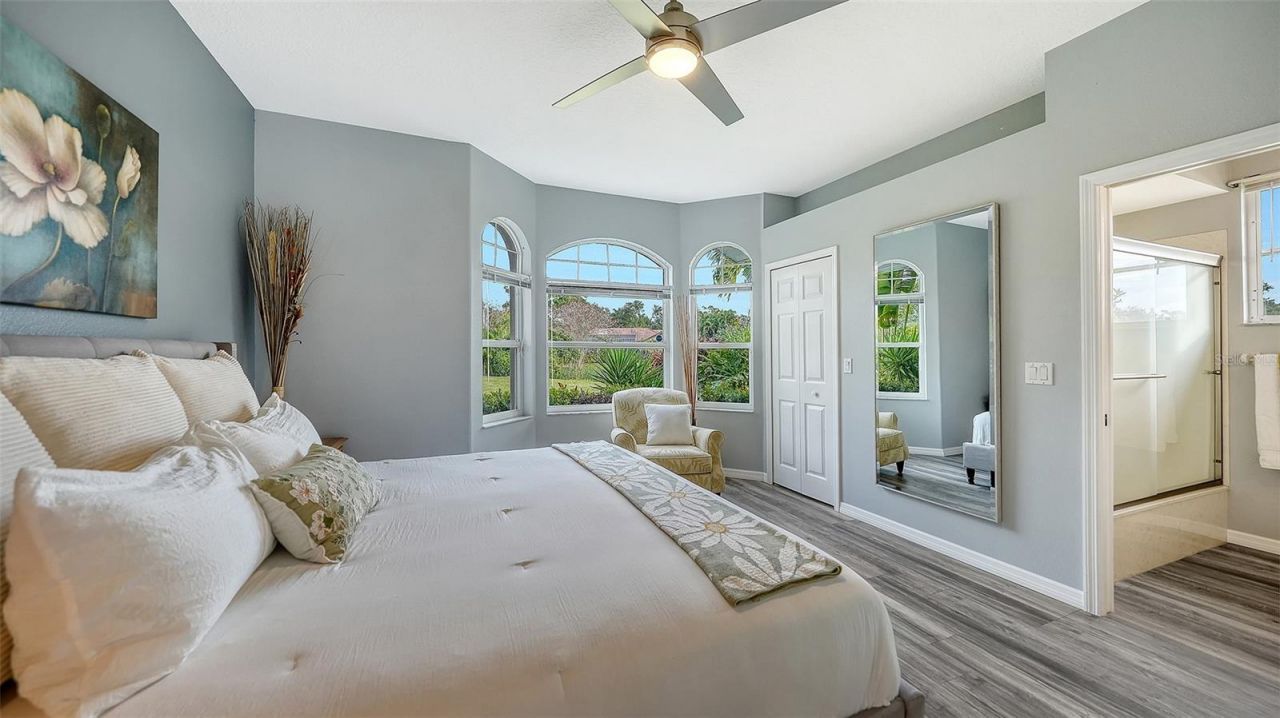 8117 Misty Oaks Boulevard, Sarasota, FL 34243 Photo