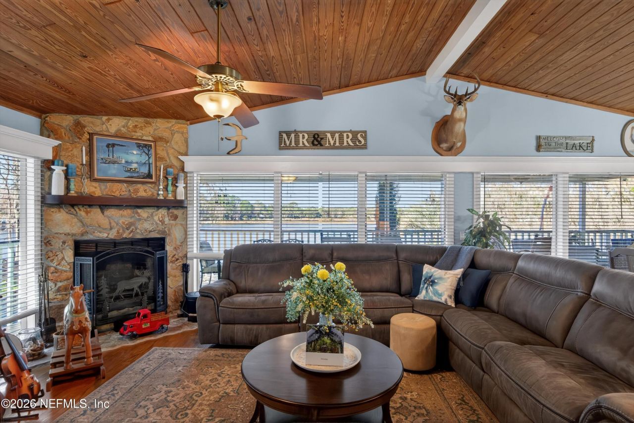 126 Palmetto Trail, Interlachen, FL 32148 Photo