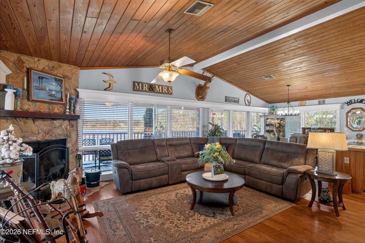 126 Palmetto Trail, Interlachen, FL 32148 Photo