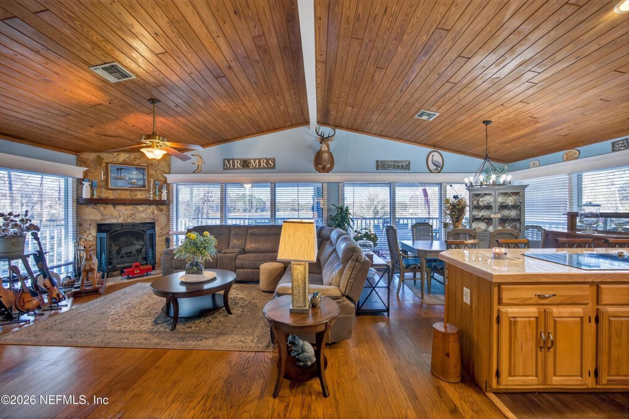 126 Palmetto Trail, Interlachen, FL 32148 Photo