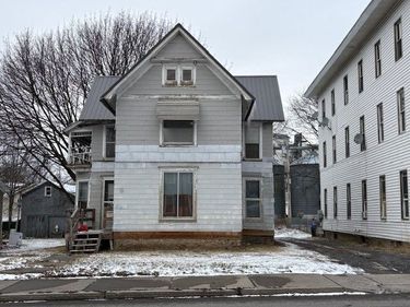 208 E Elm Street, Penn Yan, NY 14527