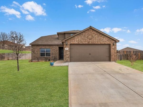 112 Yearling Court, Newark, TX 76071