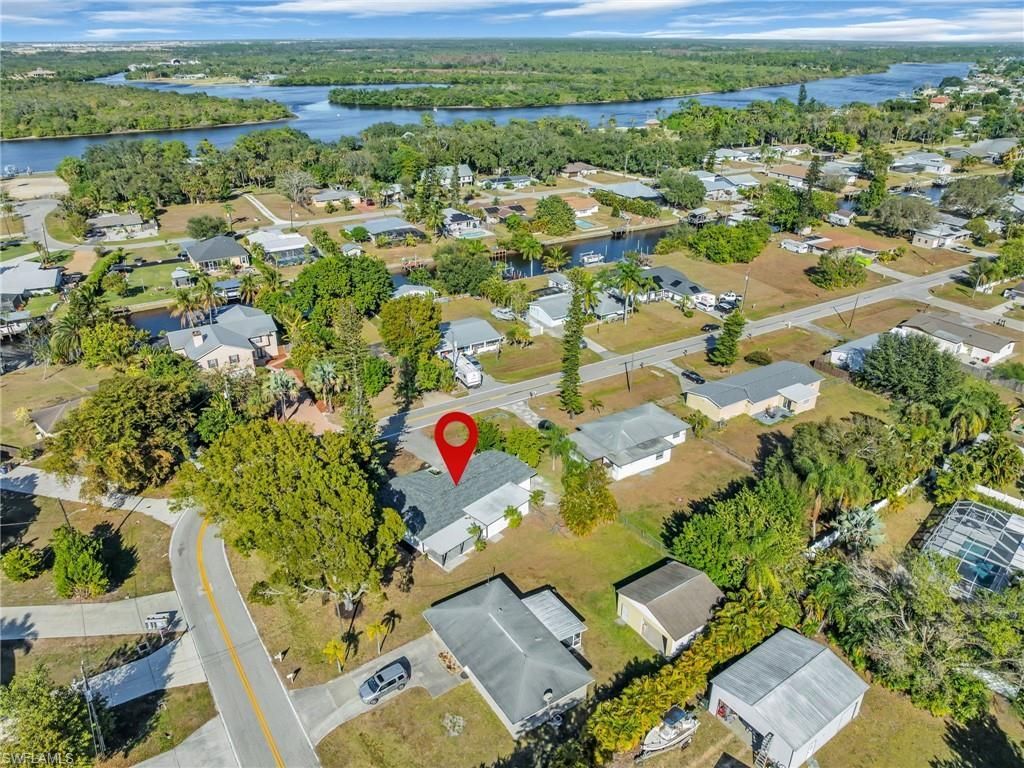 2114 Davis Blvd, Fort Myers, FL 33905 Photo