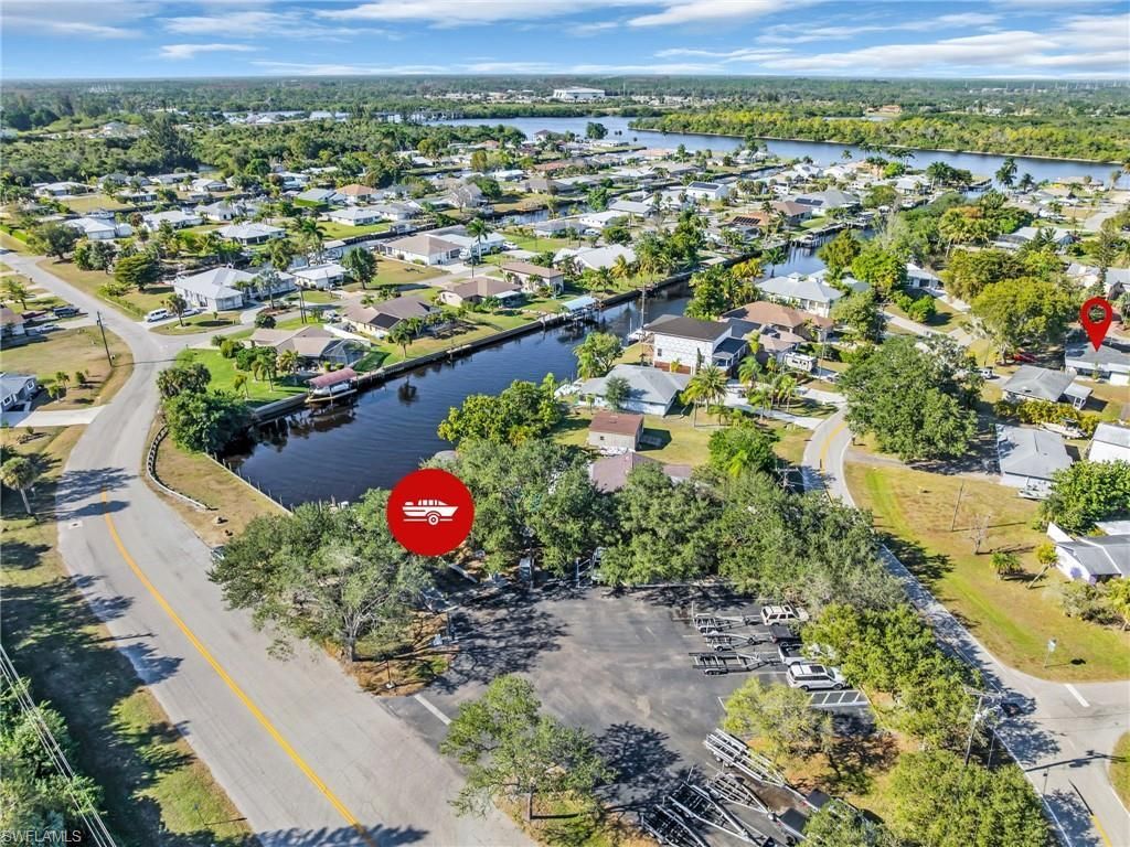 2114 Davis Blvd, Fort Myers, FL 33905 Photo