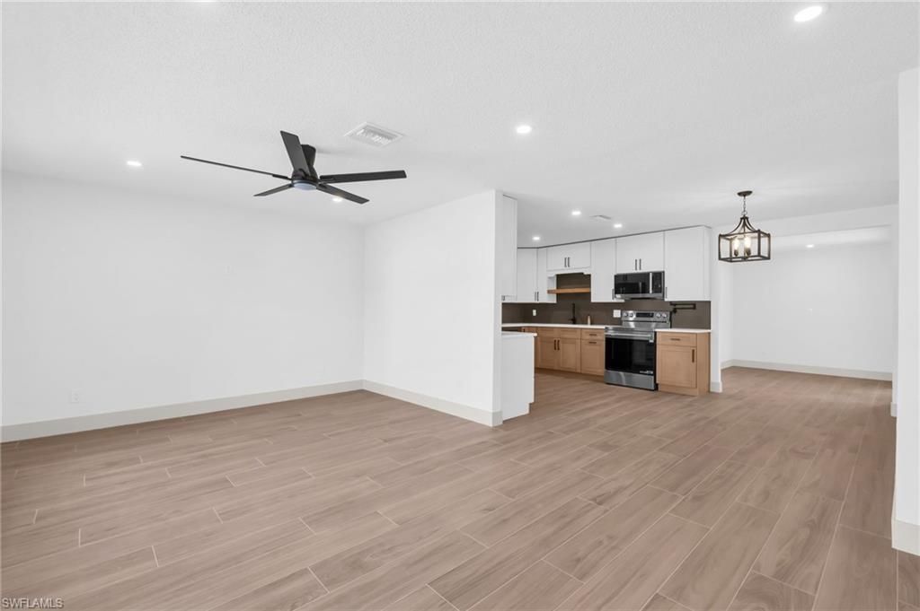 2114 Davis Blvd, Fort Myers, FL 33905 Photo