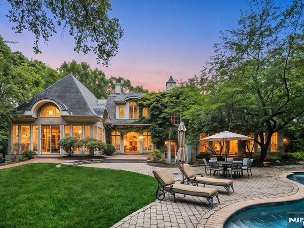 505 Timberline Drive, FRANKLIN LAKES, NJ 07417