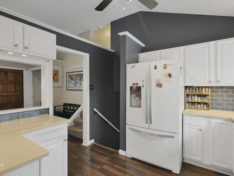 1065 Bernard Road, Columbus, OH 43221 Photo 15