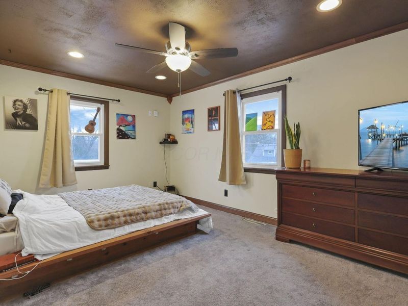 1065 Bernard Road, Columbus, OH 43221 Photo 20