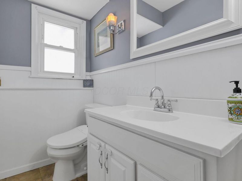 1065 Bernard Road, Columbus, OH 43221 Photo 39