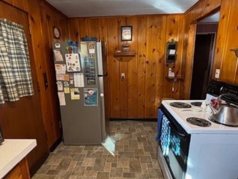 2747 Barclay Messerly Road, Southington, OH 44470 Photo 34