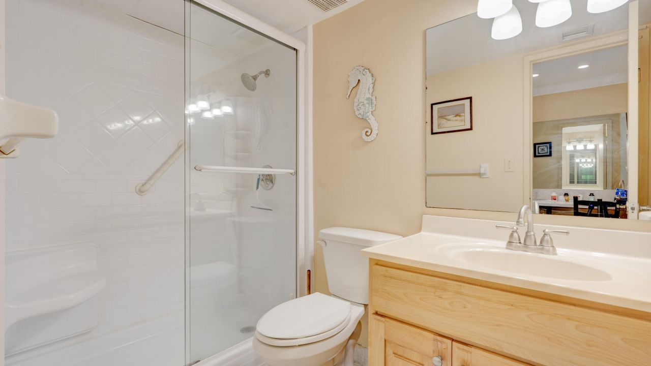 79901 Overseas Highway, Unit 204, Islamorada, FL 33036 Photo