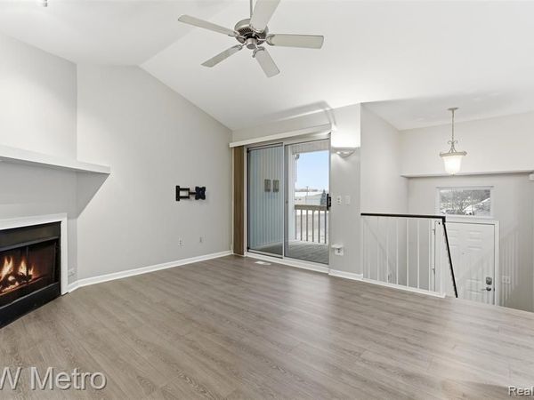 1563 N Bywood Avenue, Clawson, MI 48017