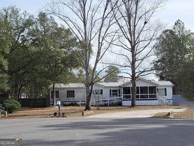 19 Widgeon Court, Bloomingdale, GA 31302 Main Photo
