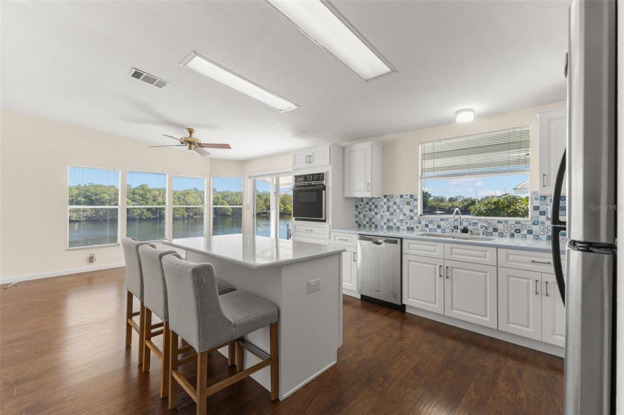 7113 Mount Piney Road Ne, Unit 719, Saint Petersburg, FL 33702 Photo