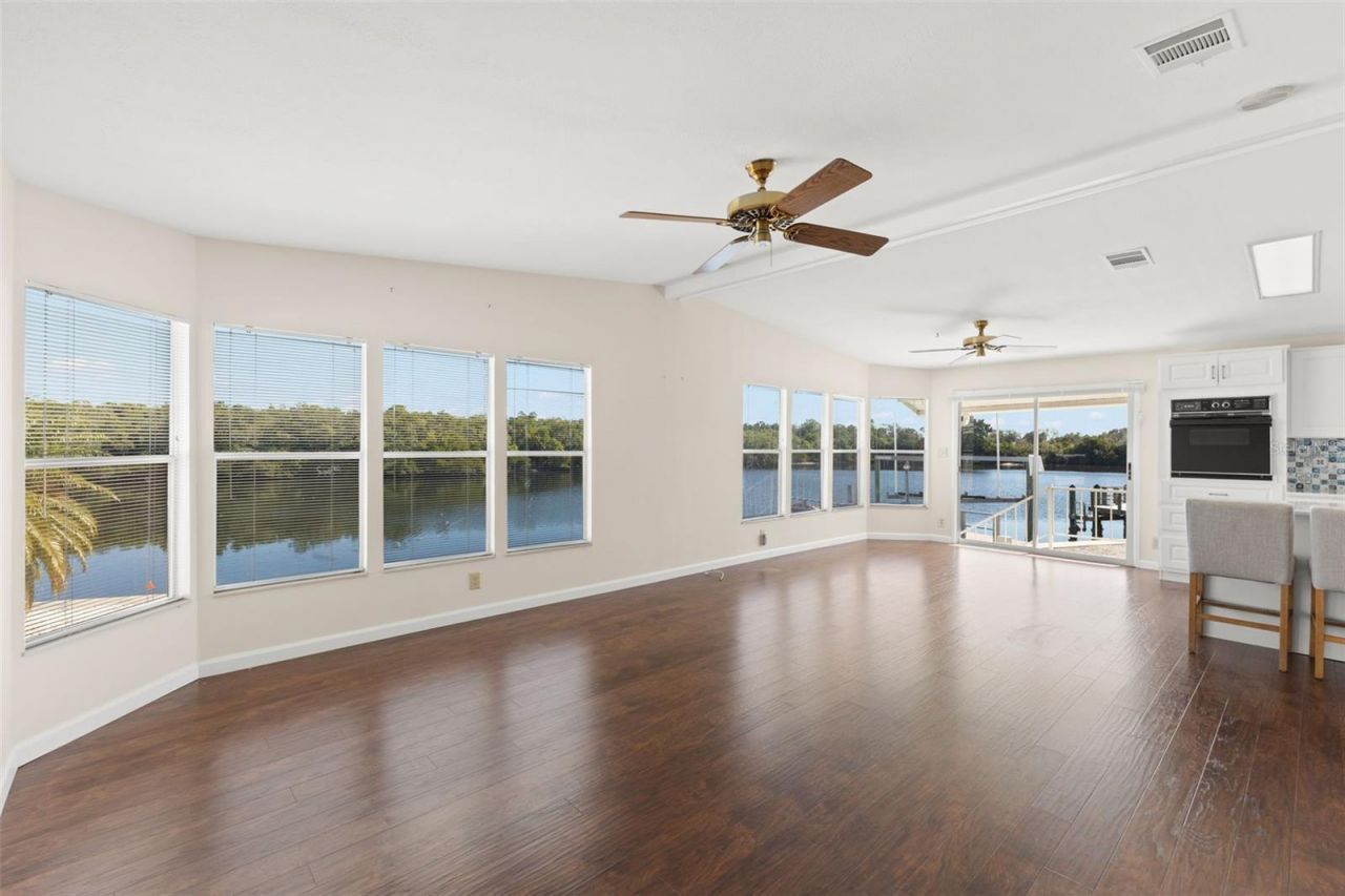 7113 Mount Piney Road Ne, Unit 719, Saint Petersburg, FL 33702 Photo