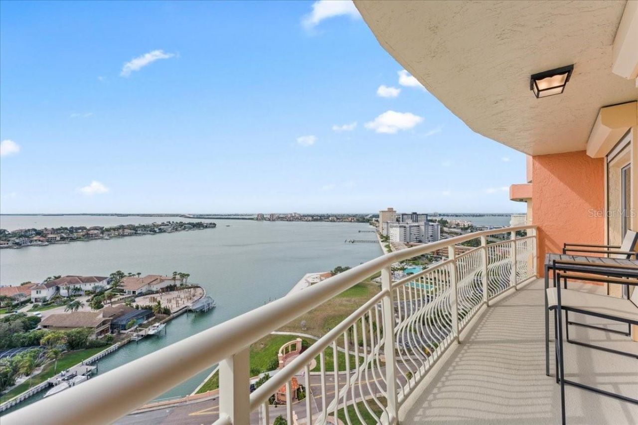 4900 Brittany Drive S, Unit 1808, Saint Petersburg, FL 33715 Photo