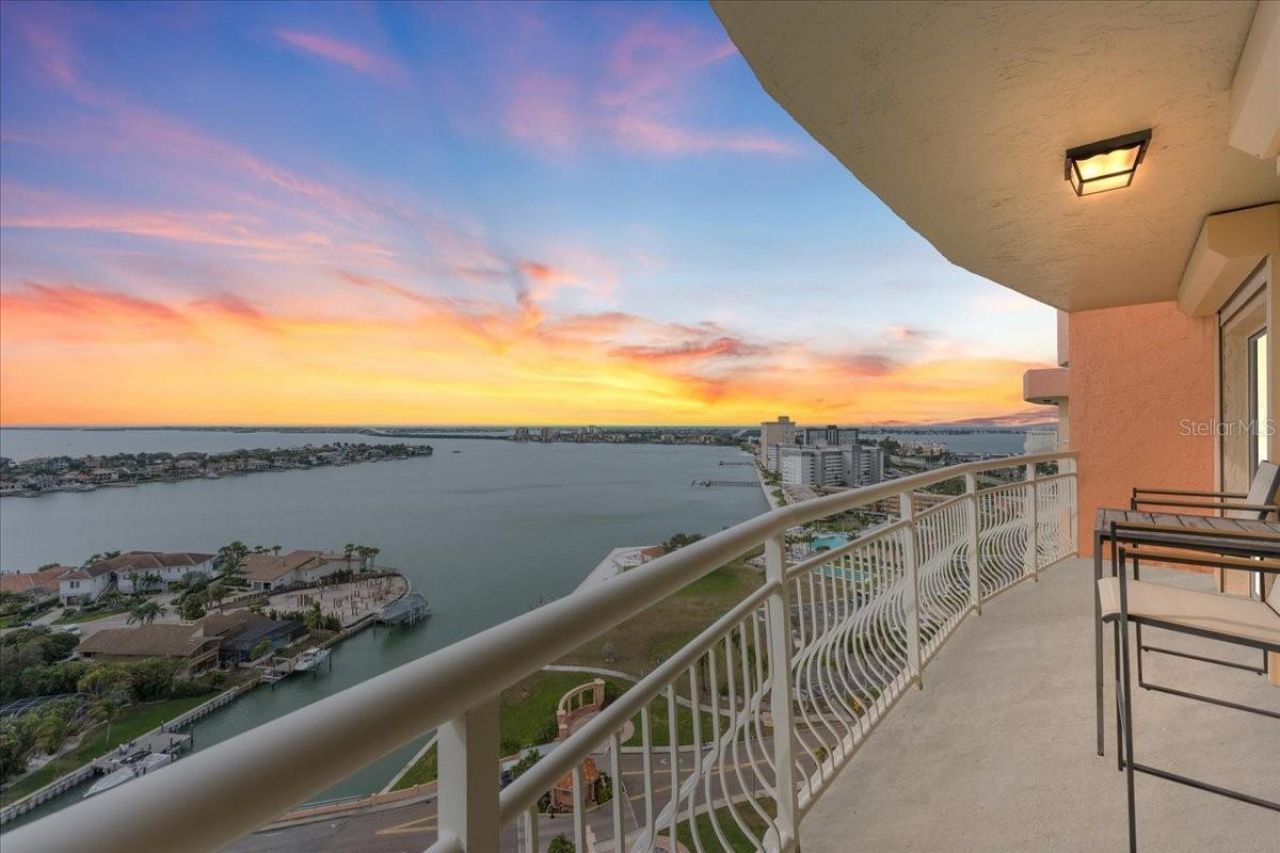 4900 Brittany Drive S, Unit 1808, Saint Petersburg, FL 33715 Photo