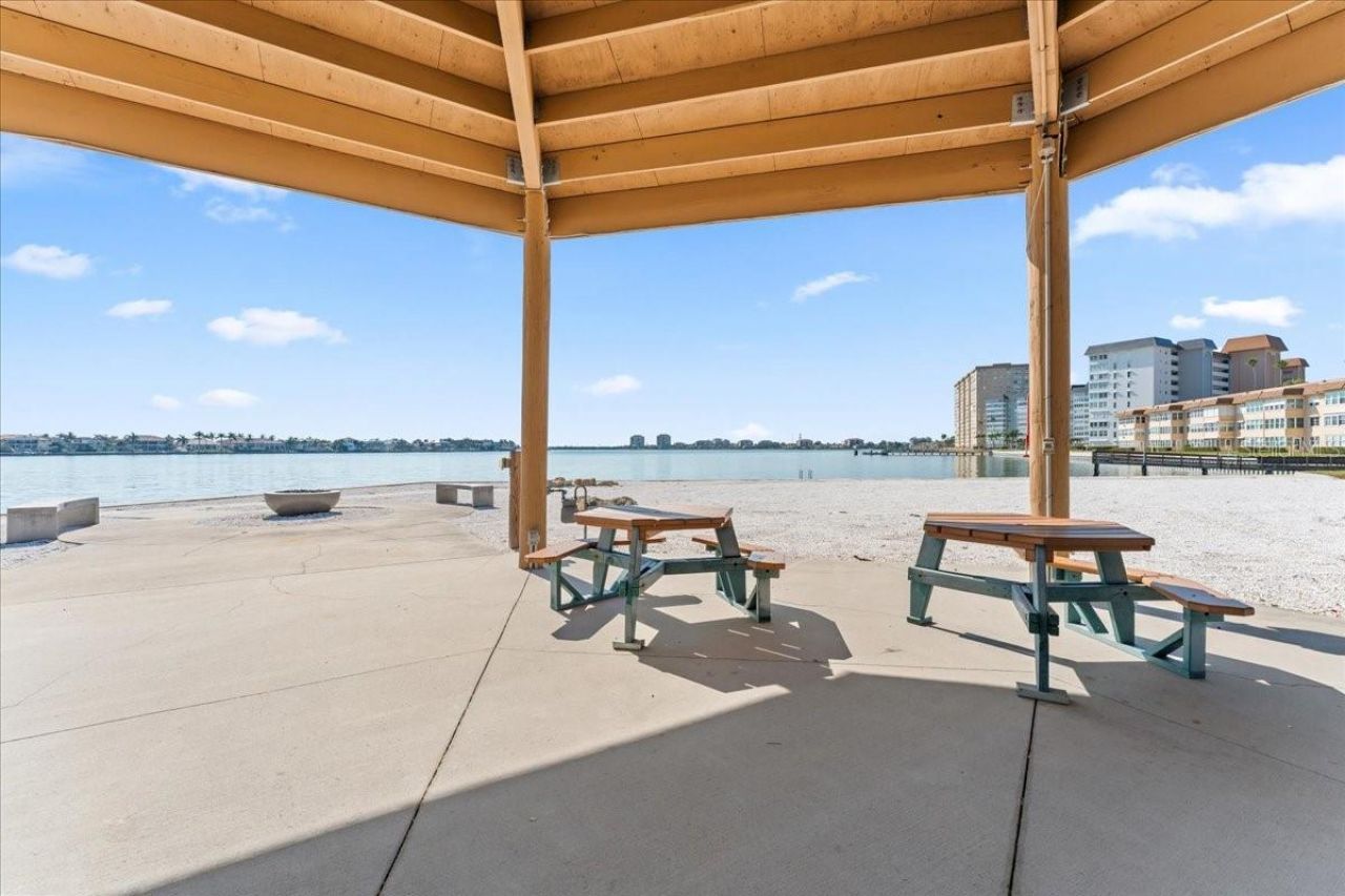 4900 Brittany Drive S, Unit 1808, Saint Petersburg, FL 33715 Photo
