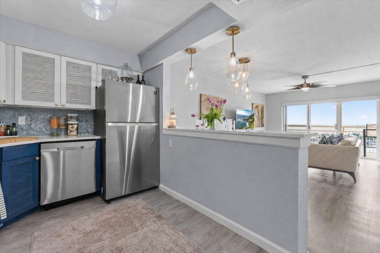 4900 Brittany Drive S, Unit 1808, Saint Petersburg, FL 33715 Photo