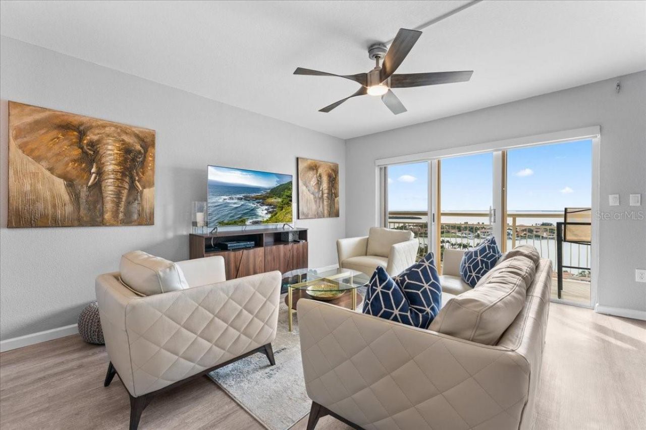4900 Brittany Drive S, Unit 1808, Saint Petersburg, FL 33715 Photo