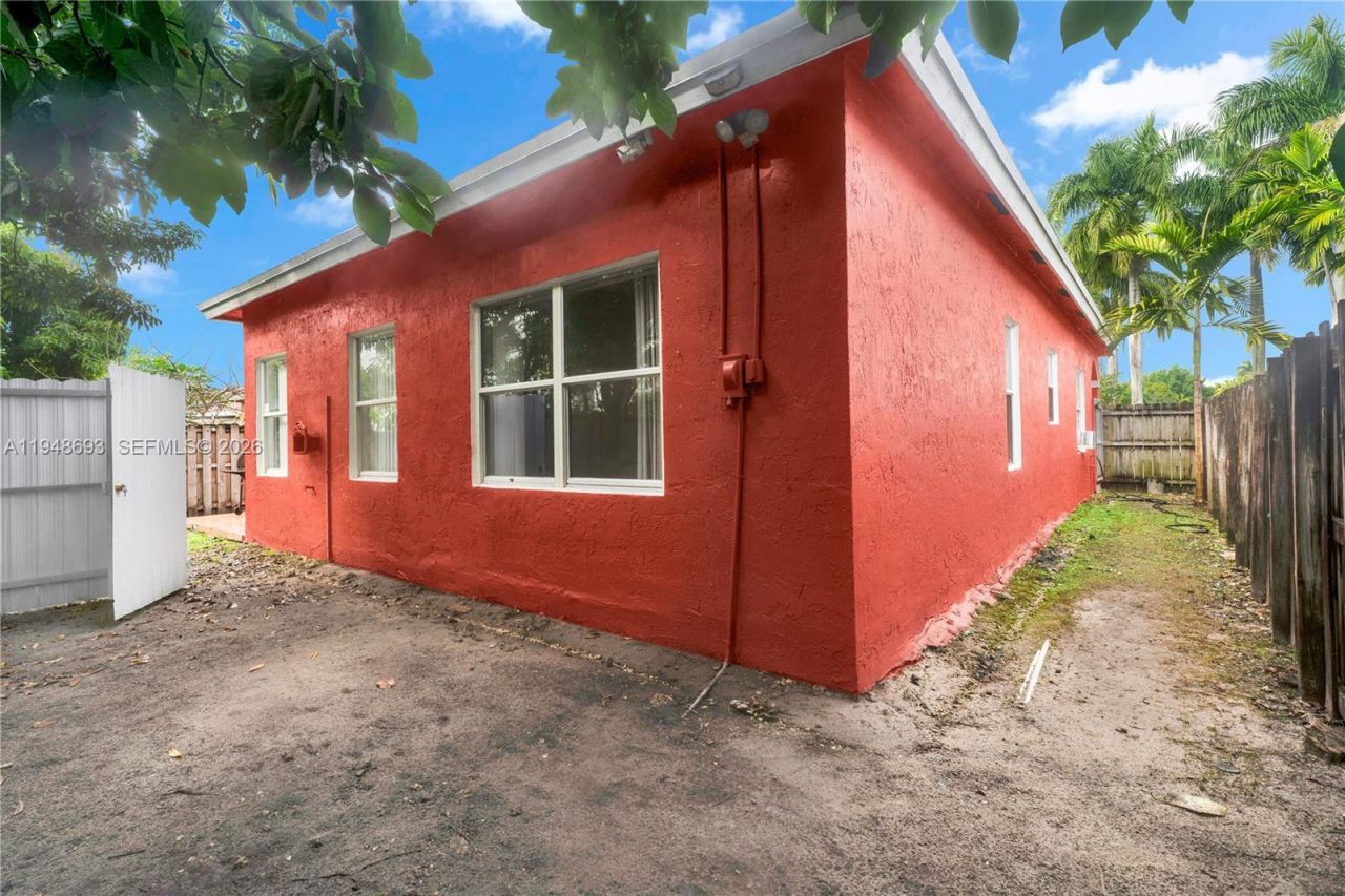 74 NW 2nd St, Homestead, FL 33030 Photo