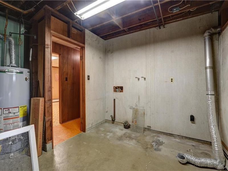 275 N Jay Street, West Milton, OH 45383 Photo 28