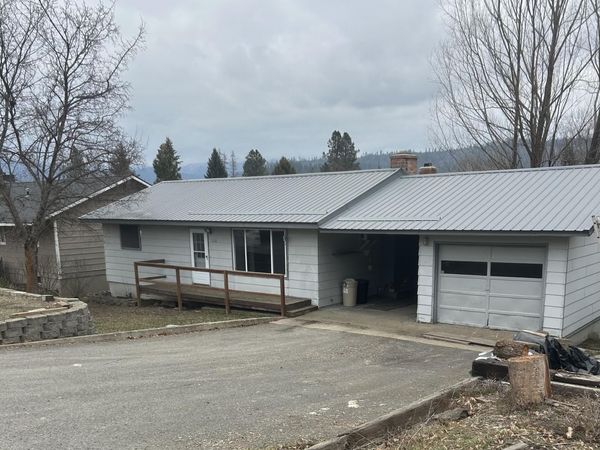 1138 S 3rd St, St. Maries, ID 83861