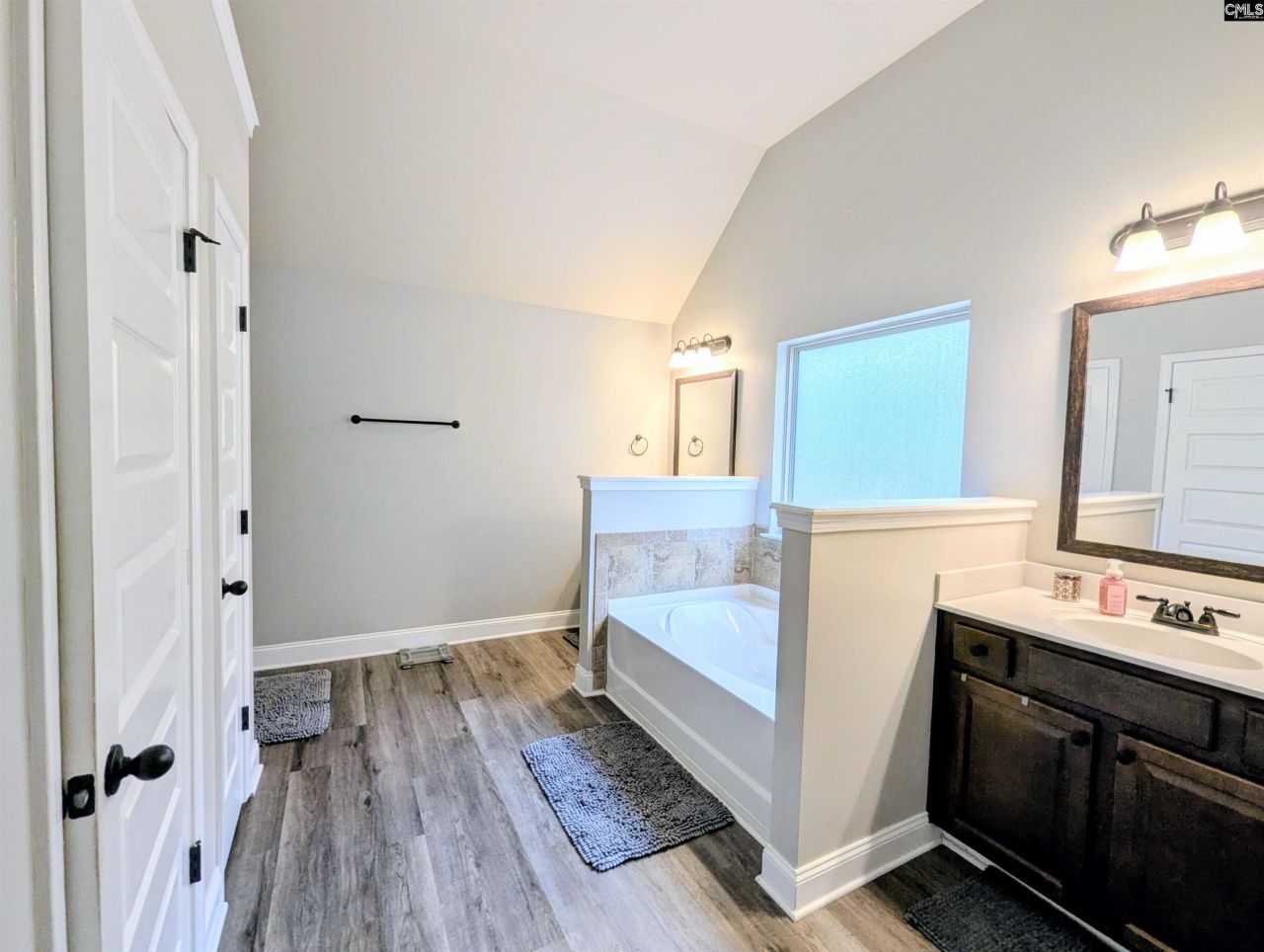 635 Angel Oak Lane Photo 19