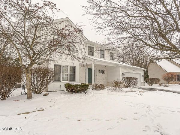 8241 Bucks Run Court, Toledo, OH 43617