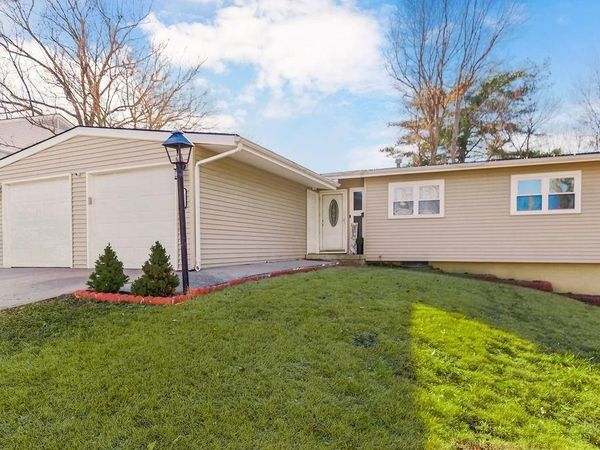 1717 NE 50th Street, Kansas City, MO 64118